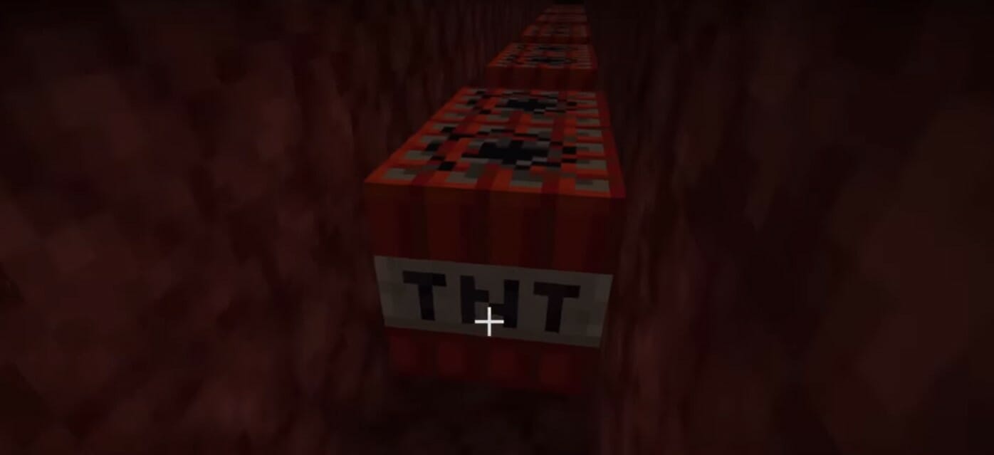 TNT in einen Tunnel legen in Minecraft
